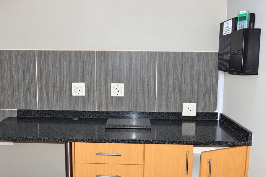 3 Bedroom Property for Sale in Flamwood North West